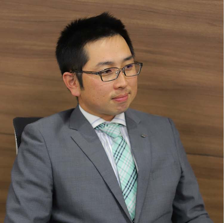 関 博隆の顔写真